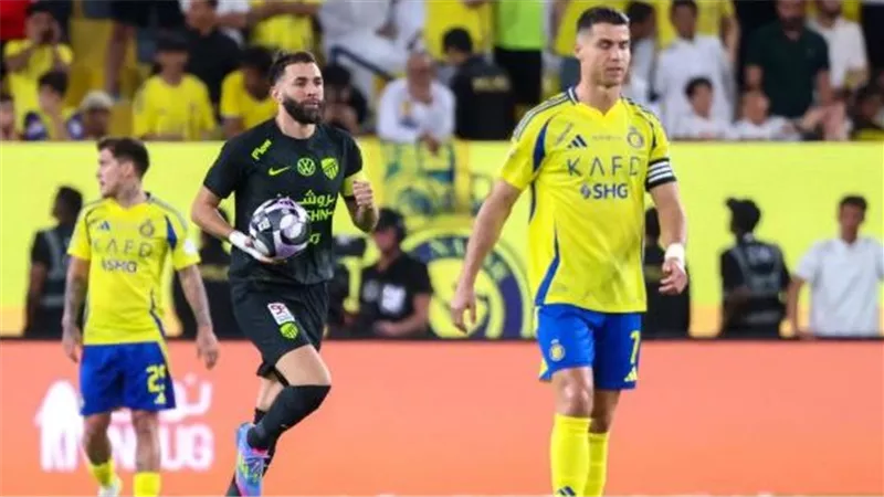 غياب ماني وكانتي .. المرشحون لجائزة أفضل لاعب في الدوري السعودي
