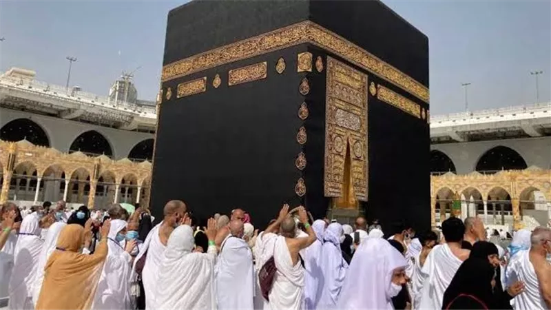 مع اقتراب موسم الحج.. أطعمة معلبة سهلة الحمل والتخزين في السفر