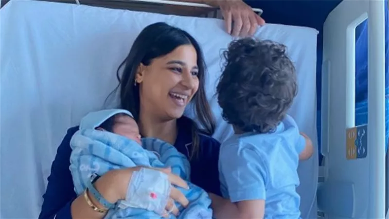 دينا شقيقة أحمد داش تُرزق بمولودها الثاني 