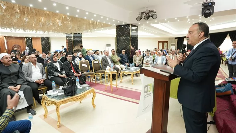 محافظ أسيوط يشهد احتفالية تسليم الدعم العيني لمستفيدي 