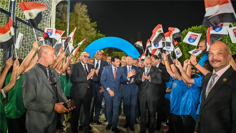 وزير الرياضة ومحافظ القاهرة ورئيس نادي الزهور يفتتحون 9 ملاعب بفرع مدينة نصر 