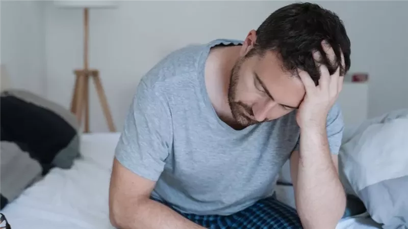 رجال تحت قناع الصمت: علامات خفية تشير إلى الاكتئاب