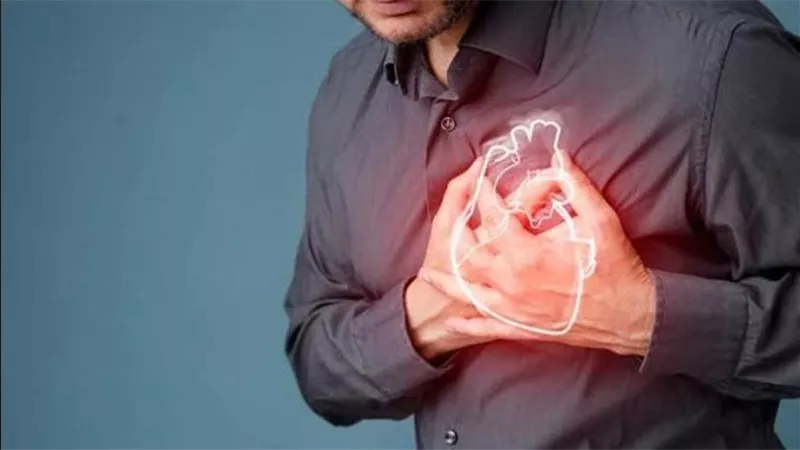 5 علامات تحذيرية للنوبة القلبية انتبه لها قبل فوات الأوان