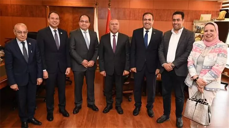 الكتلة البرلمانية لبورسعيد تشيد بقرار وزير النقل بشأن شركة النفايات البحرية 
