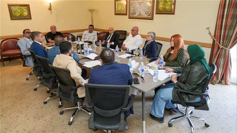 “مشروعات الجبهة الوطنية” تناقش خطتها لتحويل القرى إلى مجتمعات منتجة