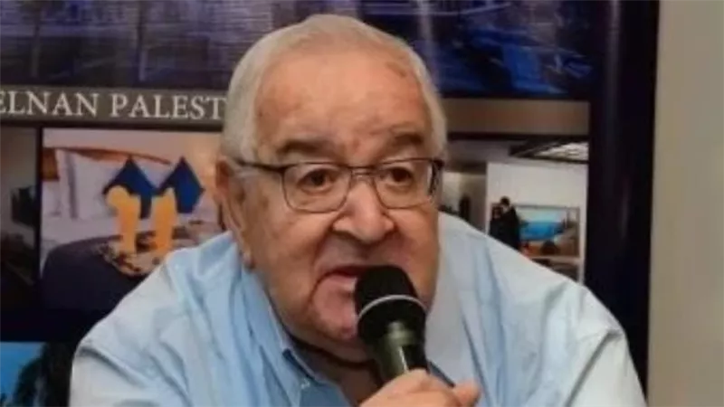 المخرج محمد عبد العزيز يروي تفاصيل علاقته بمحمود عبد العزيز ويعلّق على الخلاف 