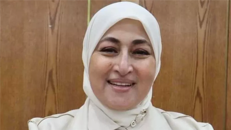 عميدة إعلام القاهرة تحذر من مخاطر انتشار المعلومات المغلوطة عبر وسائل التواصل