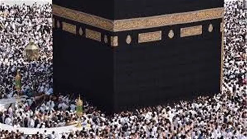 هل يجوز الذكر عند الطواف بالأذكار المأثورة وغير المأثورة؟.. الإفتاء توضح