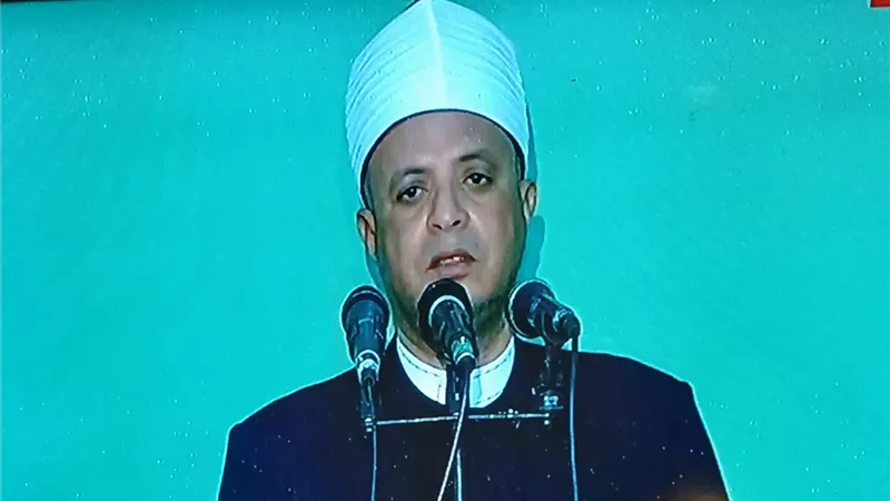 خطيب الجمعة بالأوقاف: السائح دخل بلادنا بعقد وله حق وعهد