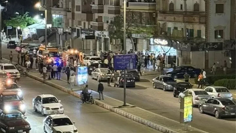 مصرع حلاق وإصابة اثنين في جريمة طعن داخل محل بالعاشر من رمضان