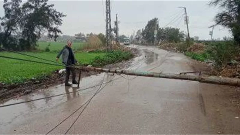 حادث مروع في إمبابة.. عمود إنارة يقتل راكبًا في سيارة ميكروباص