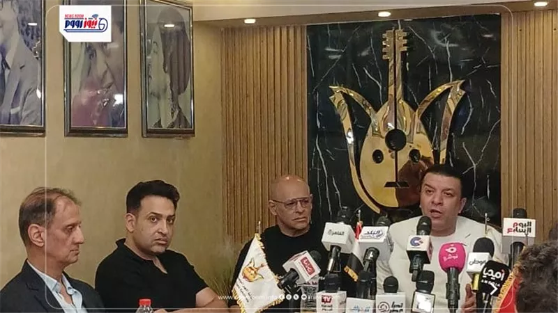 مصطفى كامل يطالب الرئيس السيسي بالتدخل لمتابعة النقابات الفنية 