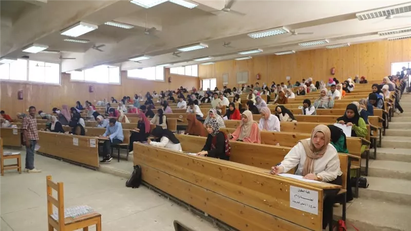 رئيس جامعة جنوب الوادي يشهد احتفالية إطلاق المنصات الإلكترونية  للجودة بكليات 