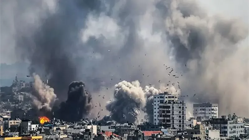 غزة تحت النيران .. تصعيد ميداني وأزمة إنسانية خانقة تضرب غزة
