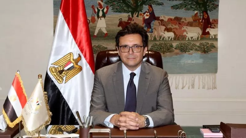 وزير الثقافة يتسبب في أزمة بمجلس النواب.. واللجنة تستدعي 