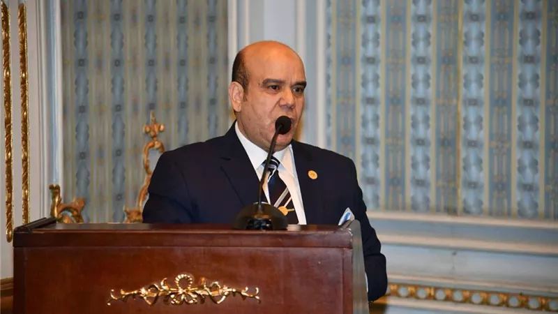 قيادات