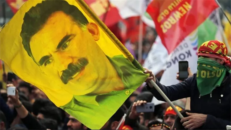 انتهاء حرب الأربعين عامًا.. هل تبدأ تركيا مرحلة سلام بعد حل العمال الكردستاني؟