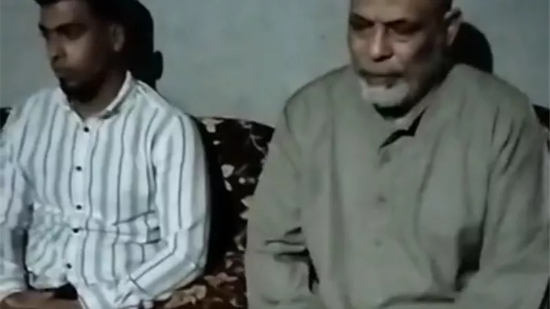 بطل بني سويف.. عبد الله يروي تفاصيل إنقاذه لشاب منياوى وتكريم المحافظ له