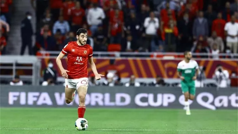 من الأهلي إلى قطر.. كيف خطط الشمال لضم أكرم توفيق فى صفقة انتقال حر؟