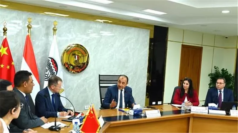 37 مستثمرًا صينيًا يزورون القاهرة للتعرف على فرص الشراكة في صناعة الغزل