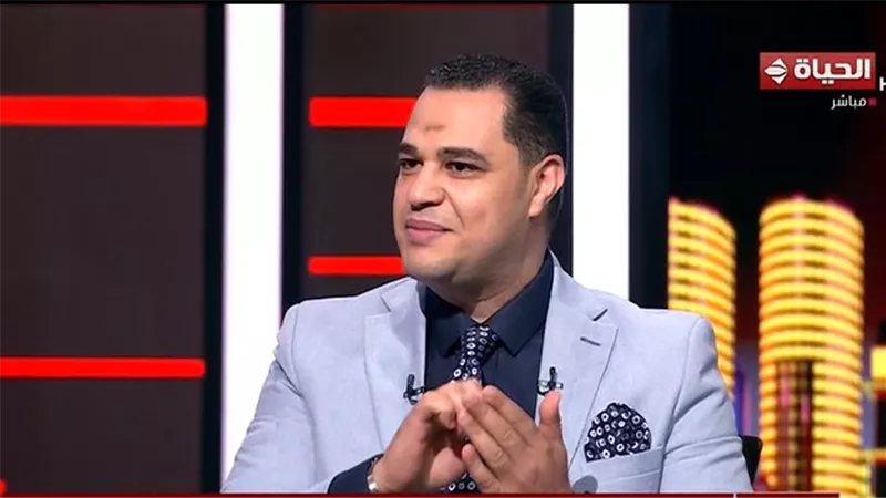 في مقدمتها الموبايل.. طبيب نفسي: «تحديات تمنع الأجيال الجديدة من المذاكرة