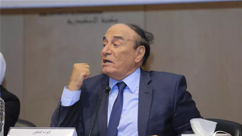 سمير فرج يكشف كواليس توتر مضيق هرمز: فشل مفاوضات أمريكا وإيران 