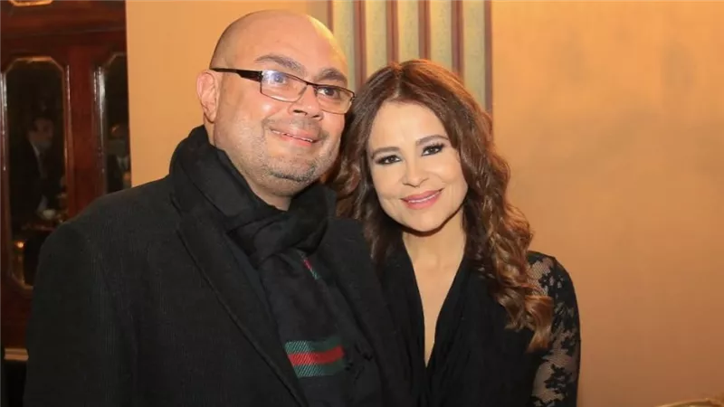 كارول سماحة تشكر فريق عمل «كلو مسموح» بعد إهداء المسرحية لروح زوجها