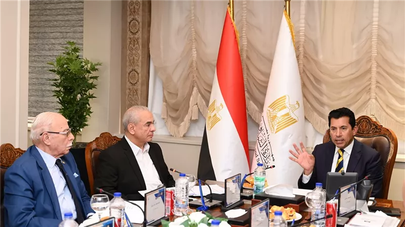 أشرف صبحي يترأس اجتماع مجلس إدارة صندوق التمويل الأهلي لرعاية النشء والشباب 