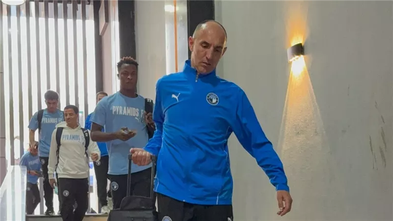 مروان حمدي وإبراهيم عادل يقودان هجوم بيراميدزأمام الزمالك