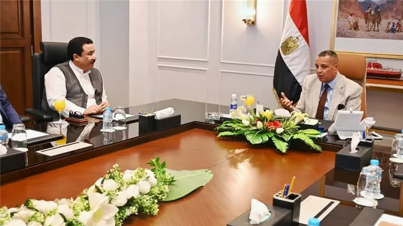 محافظ جنوب سيناء لوفد الجبهة: المواطن السيناوي في قلب الأولويات 