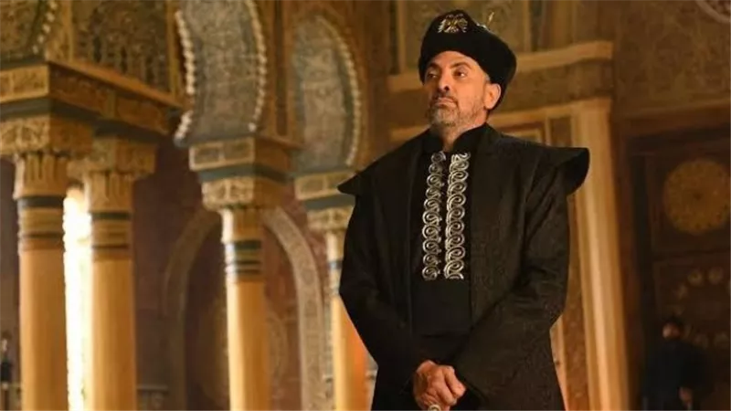 فتحي عبدالوهاب: أعجبت بـ «نظام الملك» وتمنيت أن لا يكون ضيف شرف في «الحشاشين»