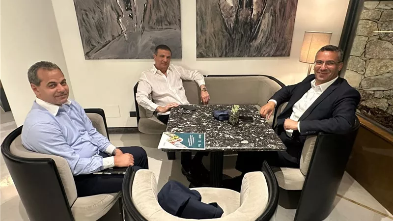 وزير الزراعة يبحث مع نظيره اللبناني تعزيز التعاون المشترك 