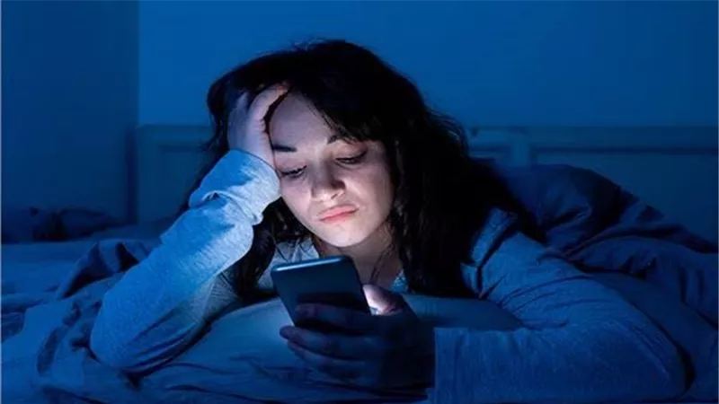 دراسة علمية حديثة: السهر ليس كسلًا.. بل توقيت نومك مبرمج جينيًا