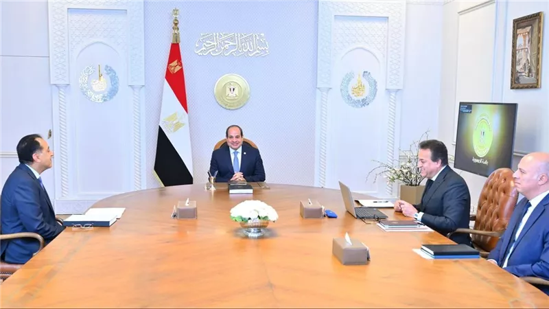 الرئيس السيسي يطلع على خطة تنفيذ المرحلة الثانية بمنظومة التأمين الصحي الشامل