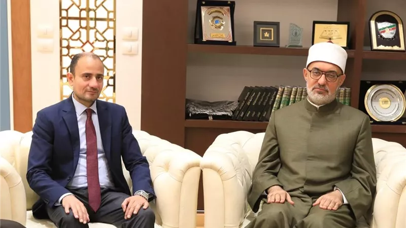 مفتي الجمهورية يبحث مع 