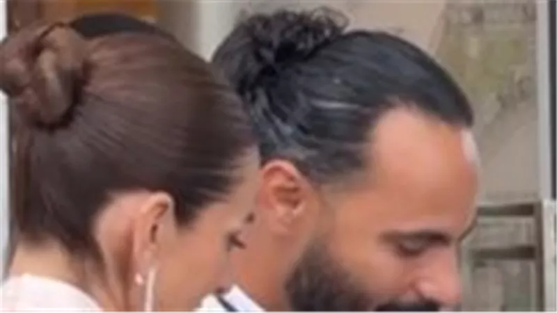 تأكيدا لـ « نيوز رووم» .. أول ظهور للفنانة أمينة خليل وحبيبها أحمد زعتر | صور 