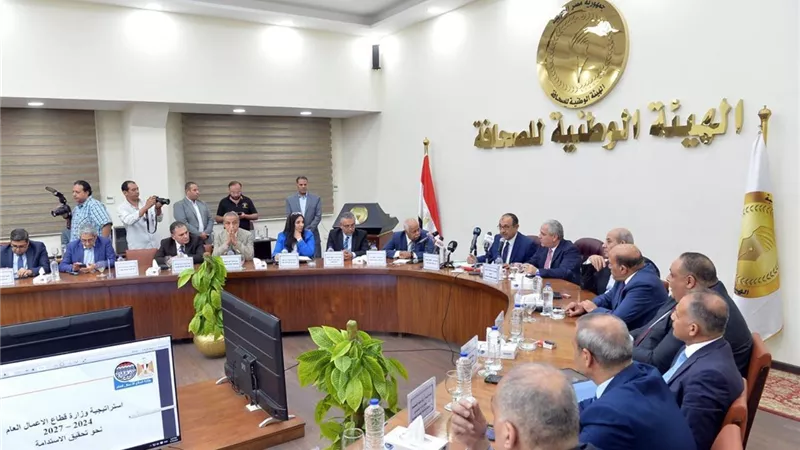 قطاع الأعمال: مشروعات تطوير شاملة بشركات الأدوية وخطة لتوطين صناعة المستحضرات 