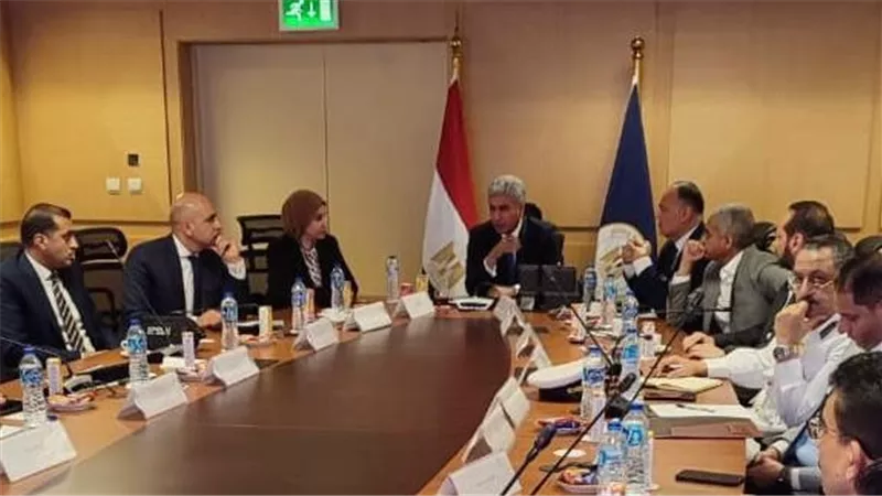 السياحة: بدء تشغيل منظومة «التأشيرة الاضطرارية» في مطار القاهرة يونيو القادم  