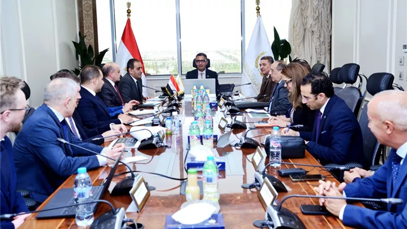 وزير التموين يترأس اجتماعًا موسعًا لمناقشة نظم تتبع السلع الأساسية