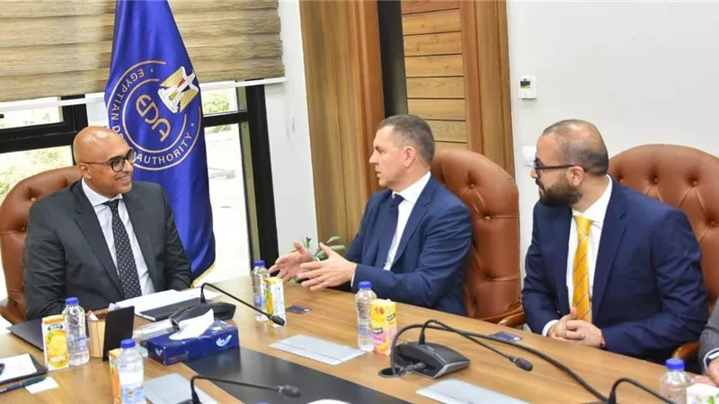 نائب رئيس هيئة الدواء يبحث سبل التعاون مع وفد شركة شتادا للأدوية 