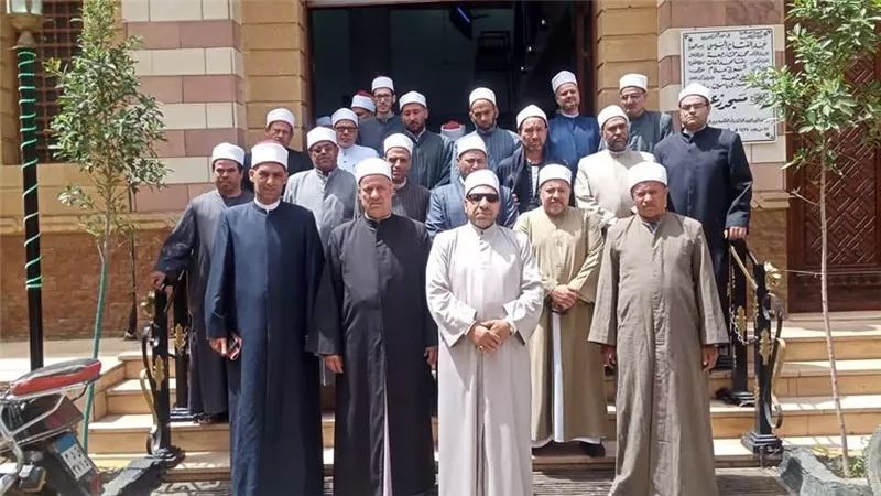 خير الأمور الوسط.. ماذا قال علماء القافلة الدعوية للأزهر والأوقاف؟ 