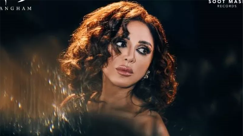 أنغام خلال حفلها بدار الأوبرا :الفن عندنا في مصر قبل أي حد