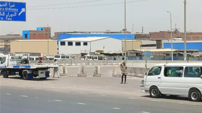 غلق منزل ومطلع الطريق الدائري بقليوب لإنشاء نفق لمحطة الأتوبيس الترددي اليوم 