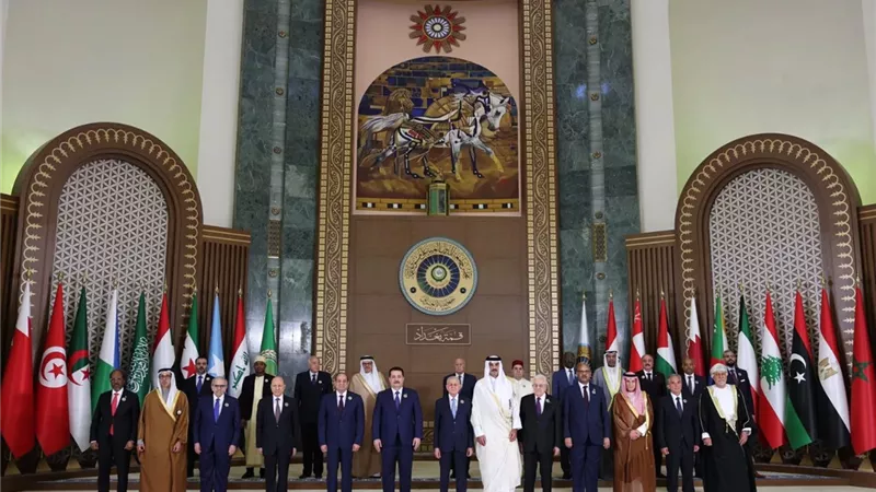 فى مقدمتهم الرئيس السيسي.. قائمة الحضور فى قمة بغداد الـ 34 