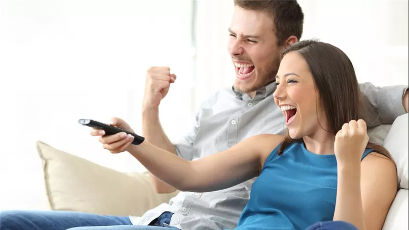 أخصائية علاقات أسرية: الزوج يحب الزوجة الذكية المتوازنة|فيديو